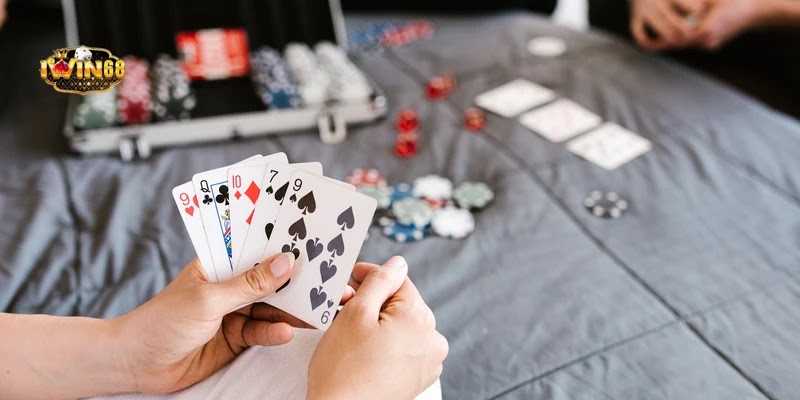 Cách xây dựng chiến lược khi chơi Poker để tối ưu thắng lợi